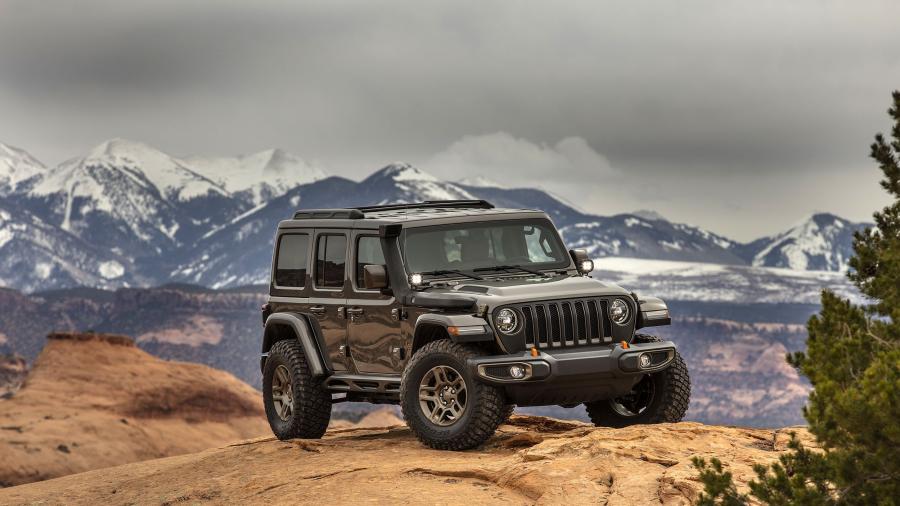  Jeep J-Wagon Concept (JL) 2018 года  (фото 21 из 32)